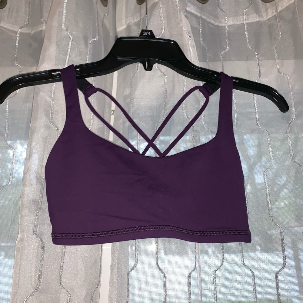 LULULEMON SPORTS BRA
